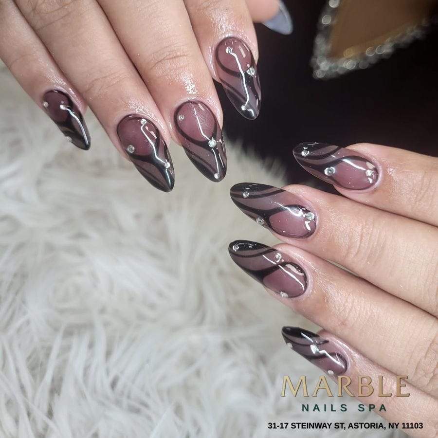 Marble Nails Spa - Winter Nails Ideas